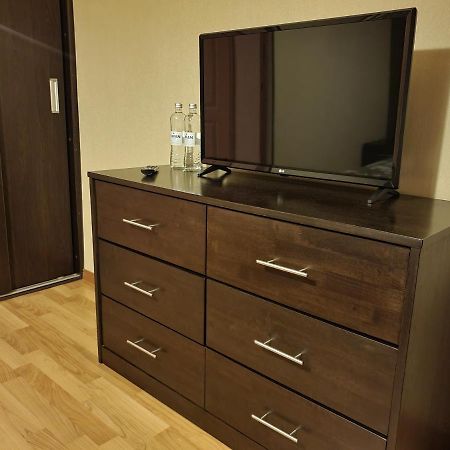 2-Х Комнатная Квартира Посуточно Shymkent Eksteriør billede
