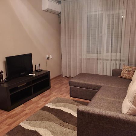 2-Х Комнатная Квартира Посуточно Shymkent Eksteriør billede