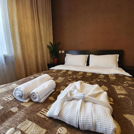 2-Х Комнатная Квартира Посуточно Shymkent Eksteriør billede